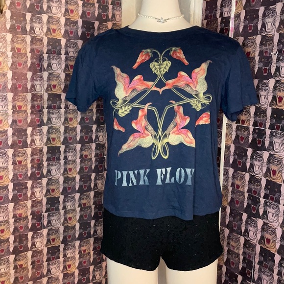 Pink Floyd Tops - Hillary Only Pink Floyd t shirt